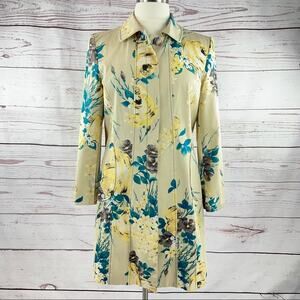 A Line beige floral coat Like New cute buttons
